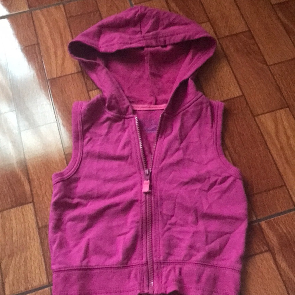 Little pink vest with hood